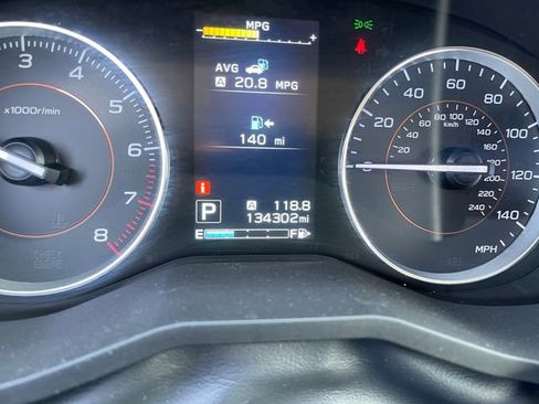 Used 2019 Subaru Crosstrek 2.0i Limited w/ Moonroof Package w/Navigation image 25