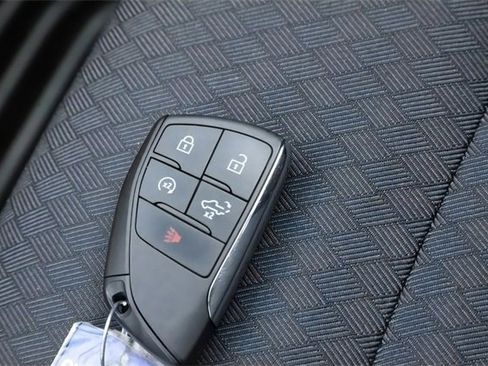 Used 2024 Chevrolet Silverado 1500 Custom Trail Boss image 31