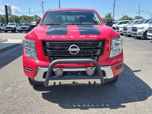 Used 2023 Nissan Titan SV AWD/4WD image 8