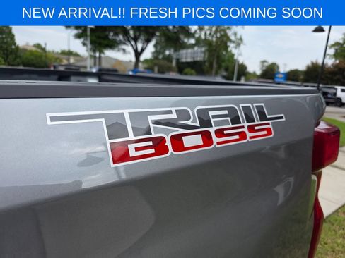 Used 2026 Chevrolet Silverado 1500 LT Trail Boss w/ Convenience Package II AWD/4WD image 7