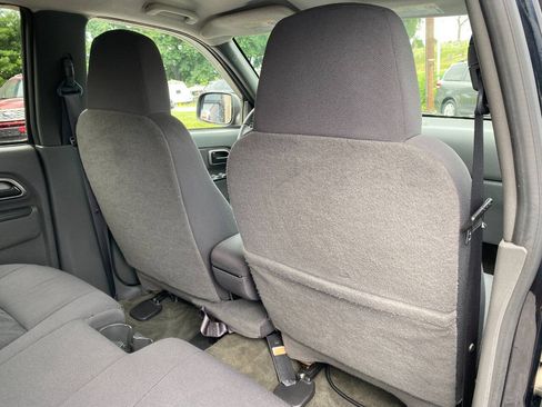 Used 2005 Chevrolet Colorado LS AWD/4WD image 23