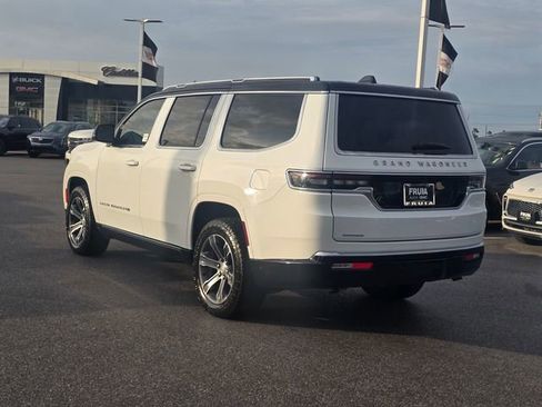 Used 2023 Jeep Grand Wagoneer 4WD image 8