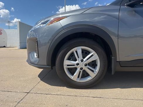 Used 2025 Nissan Kicks Play S FWD image 12