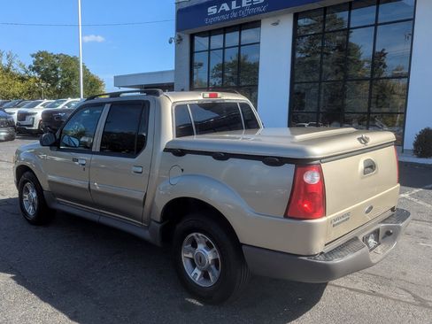 Used 2003 Ford Explorer Sport Trac XLT image 10