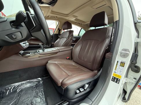 Used 2020 BMW 740i xDrive w/ Cold Weather Package image 16