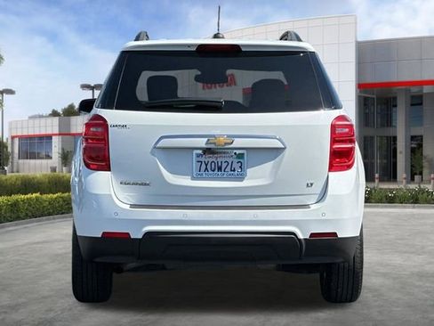Used 2017 Chevrolet Equinox LT w/ Convenience Package FWD image 5