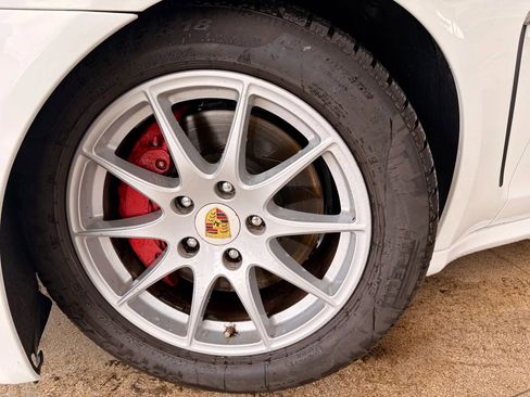 Used 2014 Porsche Panamera w/ Bose Audio Package image 36