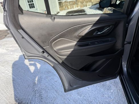 Used 2021 GMC Terrain SLT w/ Infotainment Package II image 17