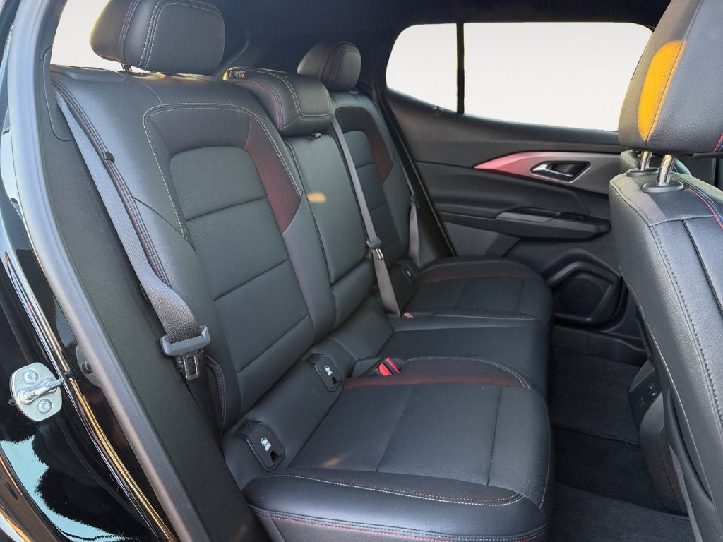 Used 2024 Chevrolet Equinox EV RS FWD image 24