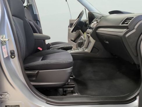 Used 2018 Subaru Forester 2.5i Premium w/ All-Weather Package AWD/4WD image 16