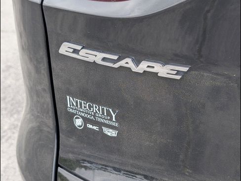 Used 2013 Ford Escape SEL image 21