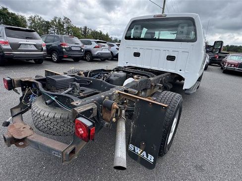 Used 2016 Ford F250 XL w/ Power Equipment Group AWD/4WD image 32