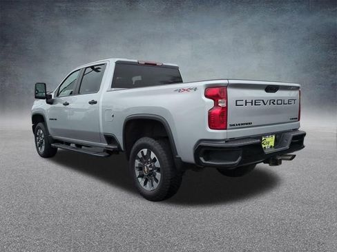 Certified 2022 Chevrolet Silverado 2500 Custom w/ Custom Value Package AWD/4WD image 7