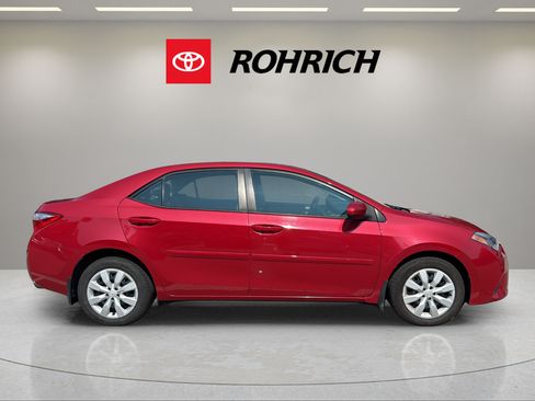 Used 2014 Toyota Corolla LE w/ Body Protection Package FWD image 5