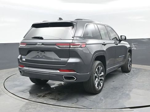 Used 2022 Jeep Grand Cherokee Overland w/ Advanced Protech Group III AWD/4WD image 21