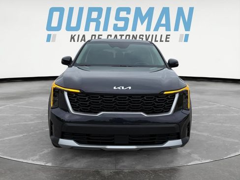Certified 2026 Kia Sorento LX FWD image 8