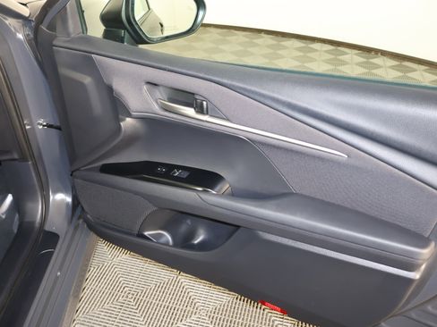 Used 2025 Toyota Camry LE image 40