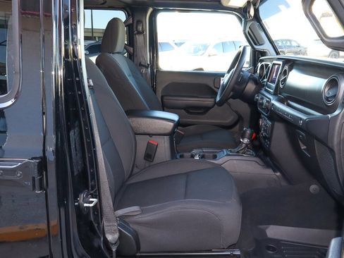 Used 2023 Jeep Wrangler Unlimited image 28