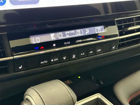 Certified 2025 Toyota Sienna XSE w/ XSE Plus Package FWD image 26