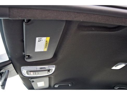 Used 2025 Hyundai Elantra SEL FWD image 26