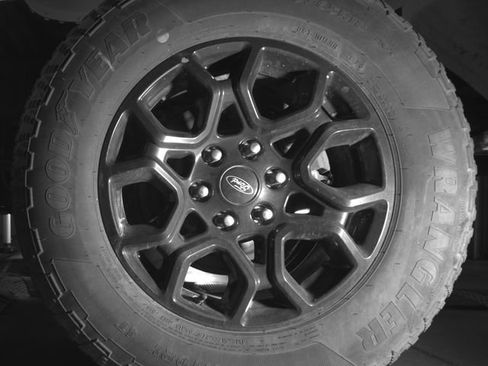 Certified 2019 Ford F150 XLT w/ Equipment Group 302A Luxury AWD/4WD image 11
