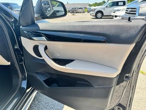 Used 2019 BMW X1 sDrive28i w/ Convenience Package FWD image 17