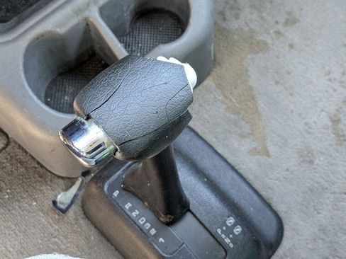 Used 2002 Volkswagen Eurovan MV image 11