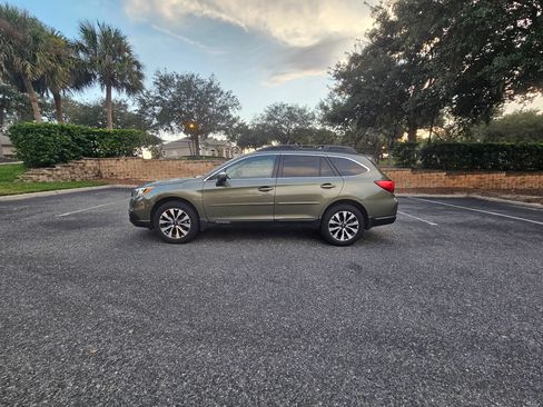 Used 2015 Subaru Outback 2.5i Limited AWD/4WD image 3