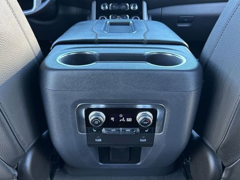 Used 2021 GMC Yukon XL Denali image 22