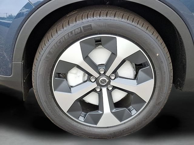 New 2026 Volvo XC40 B5 Core w/ Climate Package AWD/4WD image 4