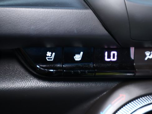 Used 2016 Chevrolet Camaro LT RWD image 4