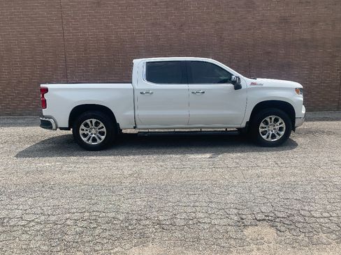 Used 2023 Chevrolet Silverado 1500 LTZ w/ LTZ Convenience Package II AWD/4WD image 7