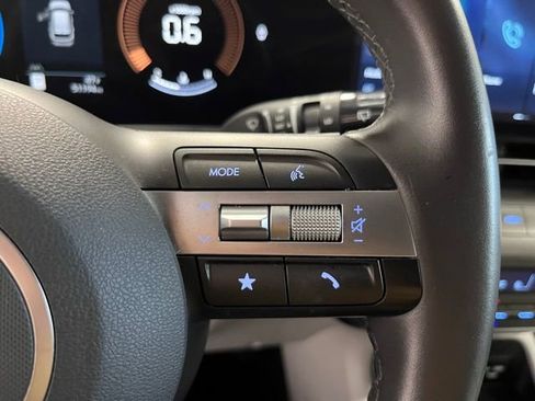 Used 2024 Hyundai Kona SEL image 23