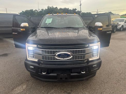 Used 2019 Ford F350 Platinum w/ Platinum Ultimate Package AWD/4WD image 23