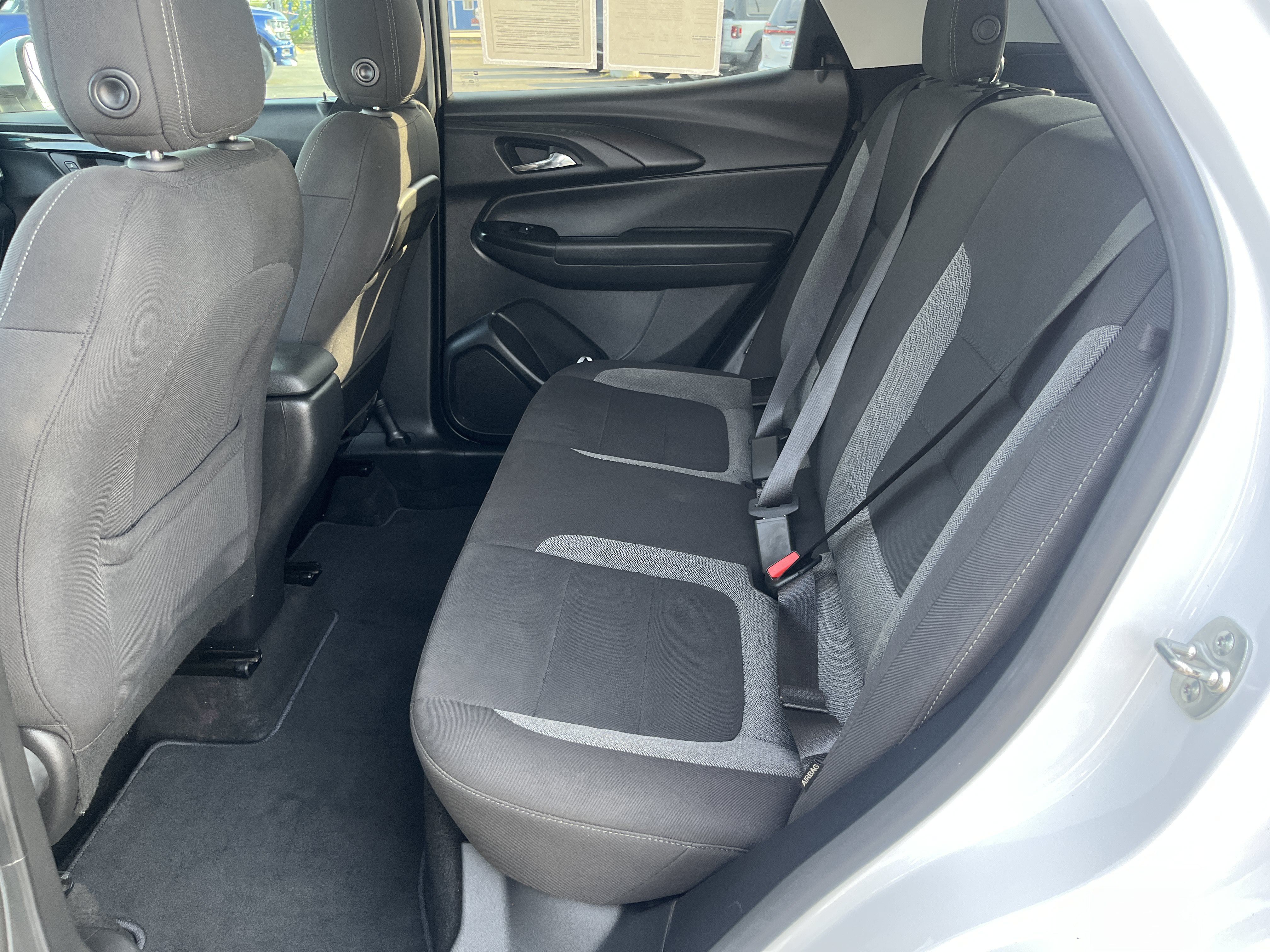 Used 2025 Chevrolet TrailBlazer LT w/ Driver Confidence Package FWD image 33