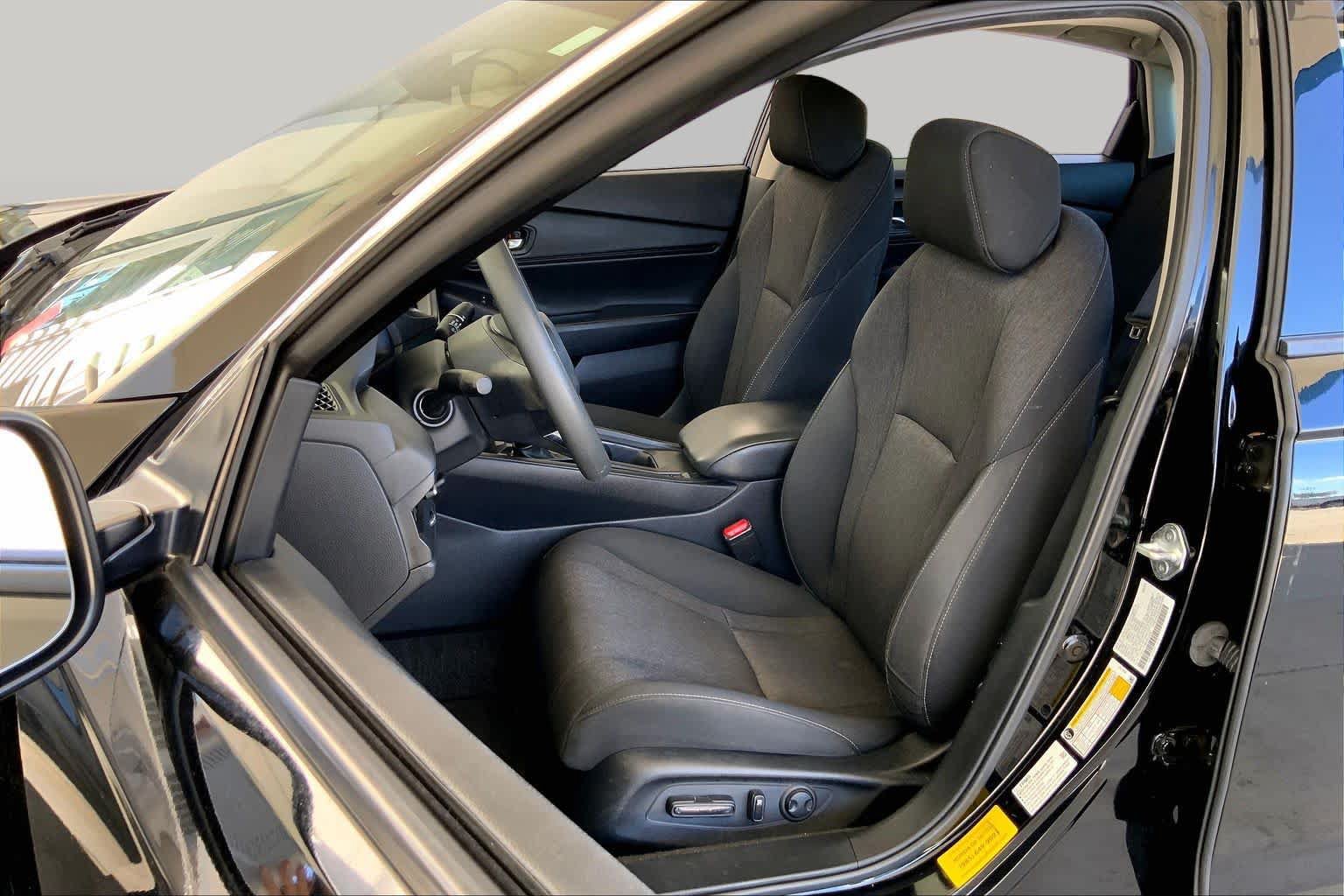 Used 2023 Honda Accord EX image 8
