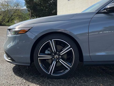Used 2024 Honda Accord Sport image 9