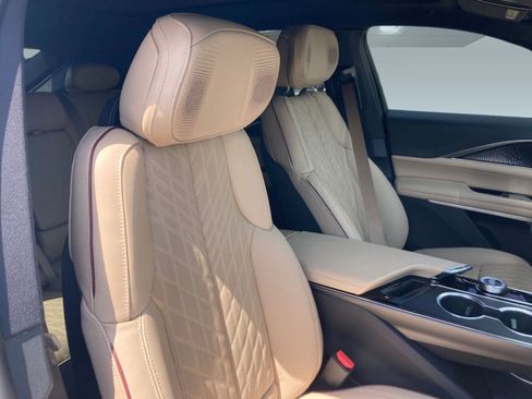 New 2025 Cadillac Lyriq Sport w/ Nappa Leather Package image 30