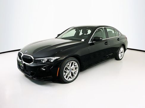 Used 2025 BMW 330i Sedan RWD image 3