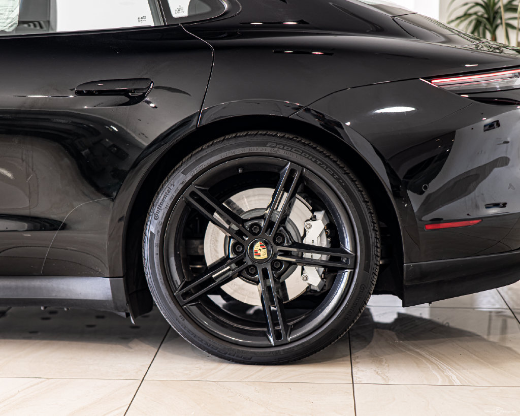 Used 2020 Porsche Taycan 4S w/ Premium Package AWD/4WD image 8