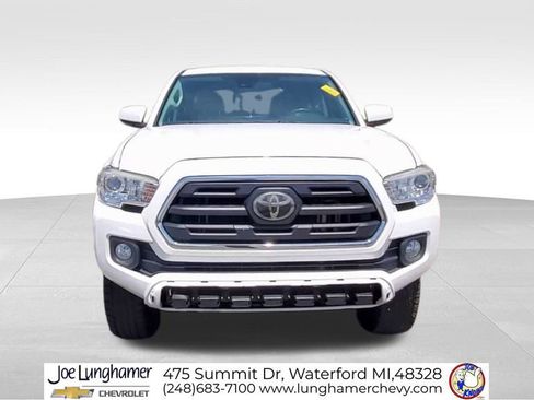 Used 2019 Toyota Tacoma SR5 RWD image 3