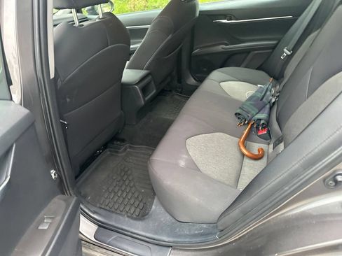 Used 2022 Toyota Camry LE FWD image 8