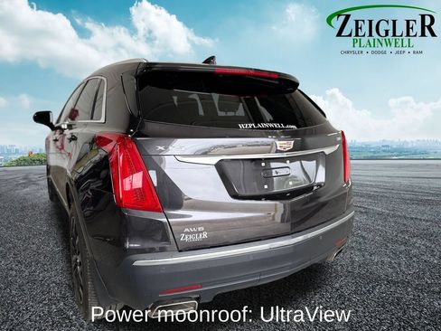 Used 2017 Cadillac XT5 Premium Luxury AWD/4WD image 4