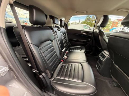 Used 2021 Ford Edge SEL w/ Cargo Accessory Package image 9
