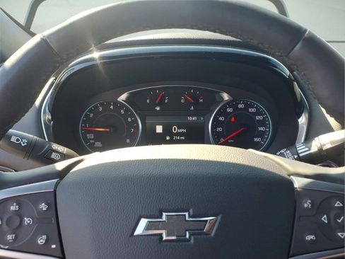 Used 2023 Chevrolet Traverse RS w/ LPO, Floor Liner Package FWD image 19