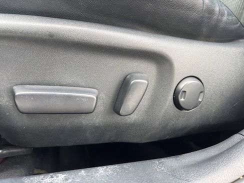 Used 2017 Toyota Camry LE image 25