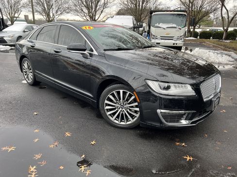 Used 2018 Lincoln MKZ Select w/ Technology Package image 2