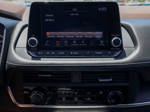 Used 2023 Nissan Rogue S FWD image 29