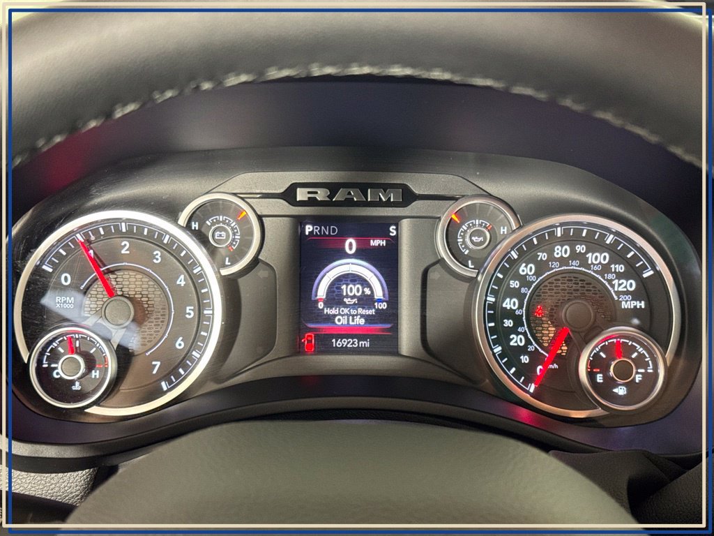 Certified 2026 RAM 2500 Big Horn AWD/4WD image 23