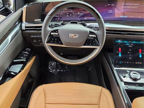New 2026 Cadillac Escalade Luxury AWD/4WD image 18